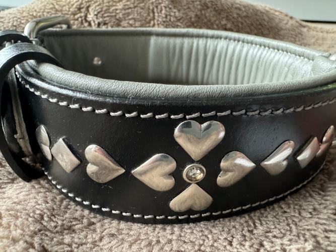 swiss-design-lederhalsband-black-heart-55cm-159869