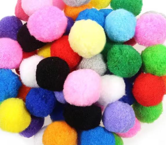 plusch-spielballe-fur-katzen-hunde-3-cm-1-stuck-diverse-farben-164000