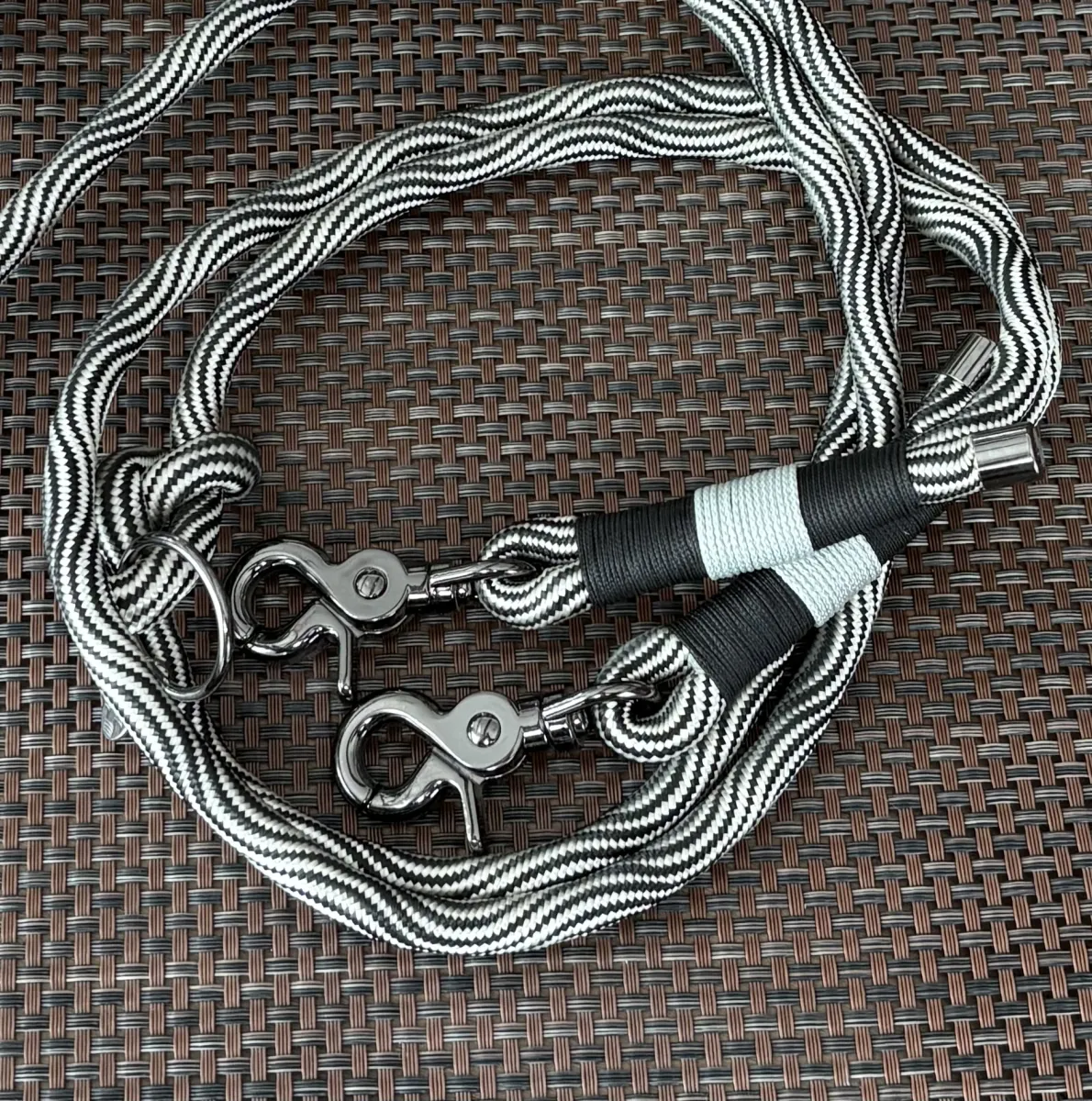 HZO Handcrafted Rope, Black and White