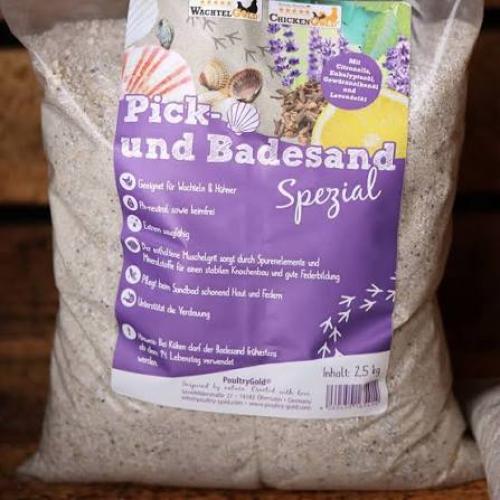 Pick- und Badesand Spezial – 5 kg – federgold® – Quarzsand mit Muschelgrit und ätherischen Ölen für Wachteln und Hühner