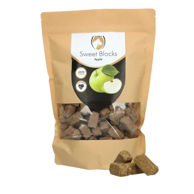 Excellent Horse Sweet Blocks Apple 1 kg